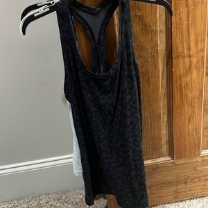 Lululemon razorback tank